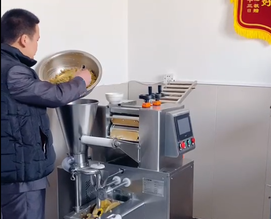 萬(wàn)萬(wàn)沒(méi)想到餃子機(jī)竟然成為友誼橋梁