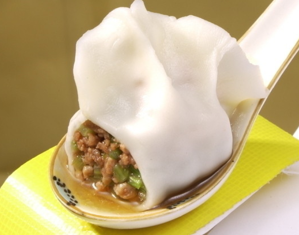 全自動餃子成型機好不好用？需要幾個人操作？