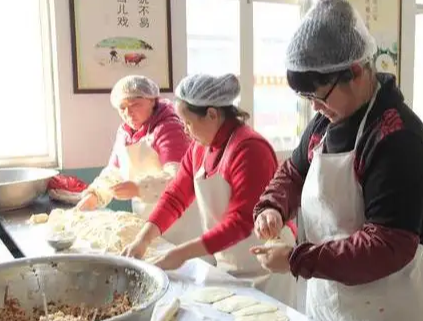 開包子鋪是用人工還是用機器