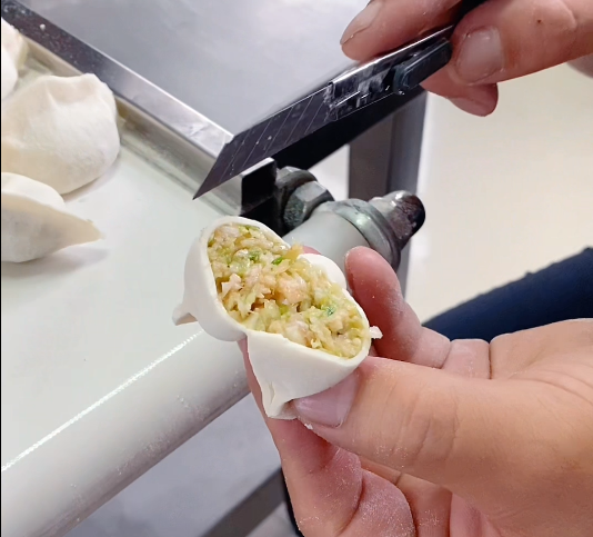 包子餃子一體機一小時可產多少包子和餃子？