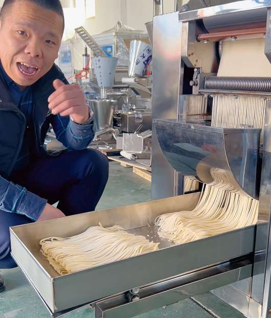 三好面條機(jī)