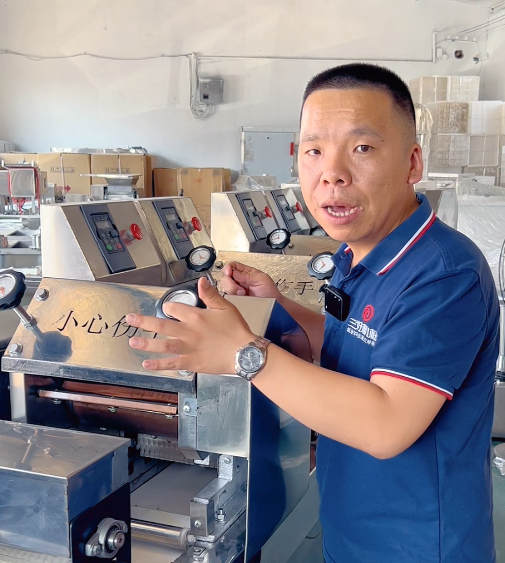 面條機(jī)好不好操作，操作前需要調(diào)節(jié)什么地方？
