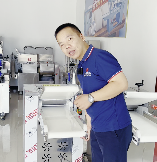 三好輕型揉面機(jī)